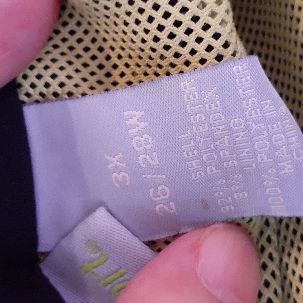 Women's black sports jacket - Picture 4 of 4